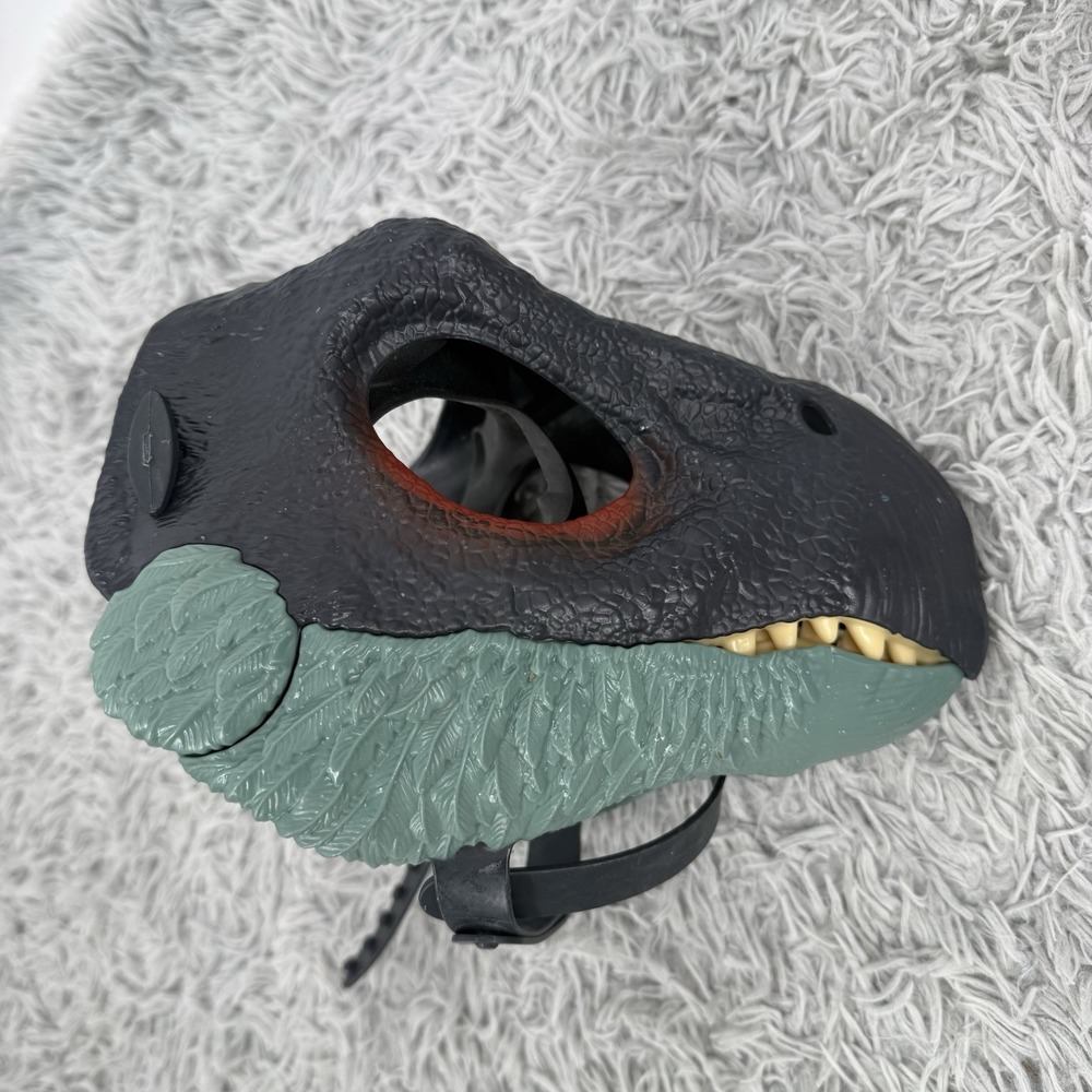 Jurassic World Camp Cretaceous Dino Escape Mask Velociraptor Tyrannosaurus rex